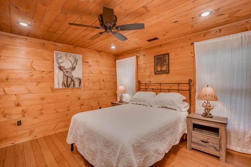The Buckhorn By Stony Brook Cabins Gatlinburg Exterior photo