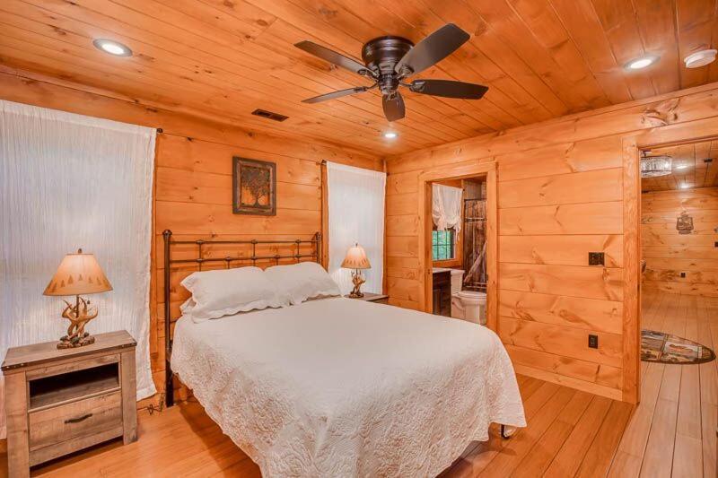 The Buckhorn By Stony Brook Cabins Gatlinburg Exterior photo