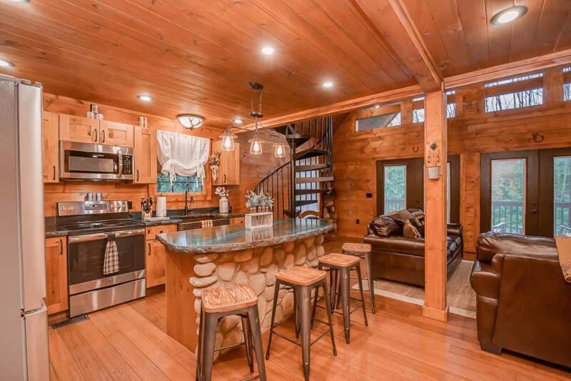 The Buckhorn By Stony Brook Cabins Gatlinburg Exterior photo