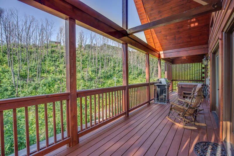 The Buckhorn By Stony Brook Cabins Gatlinburg Exterior photo